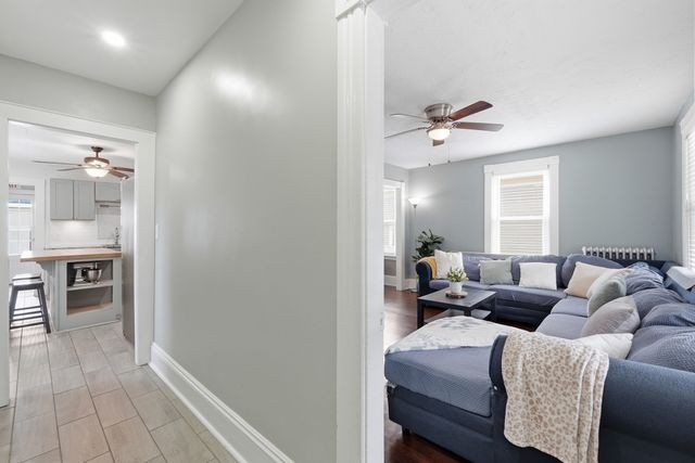 96 Apricot St, Worcester, MA 01603