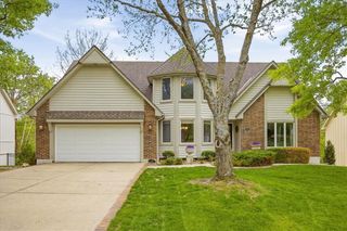 920 NW High Point Drive, Lee's Summit, MO 64081