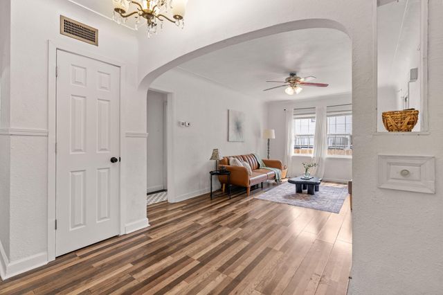 1752 Flandrau Street, Maplewood, MN 55109