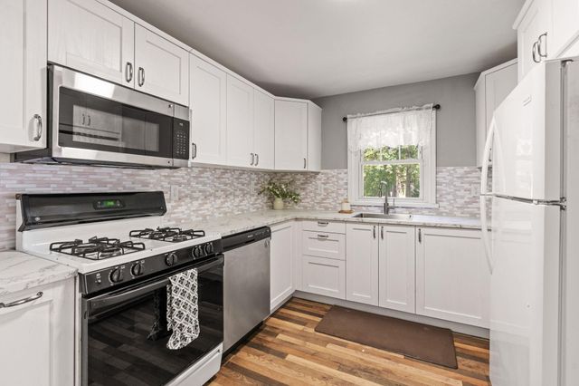 1752 Flandrau Street, Maplewood, MN 55109