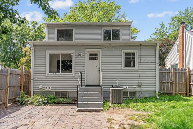 1752 Flandrau Street, Maplewood, MN 55109