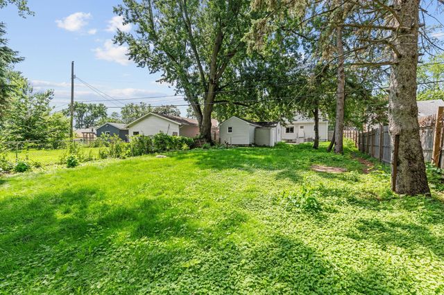 1752 Flandrau Street, Maplewood, MN 55109