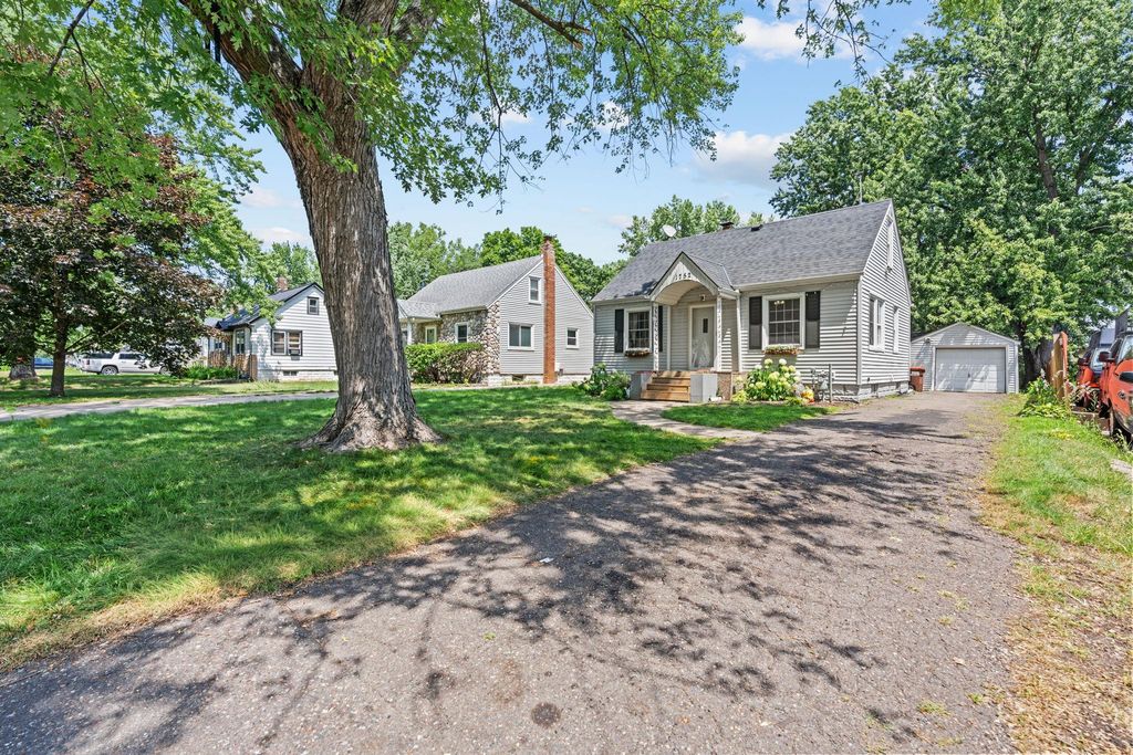 1752 Flandrau Street, Maplewood, MN 55109 — photo 3