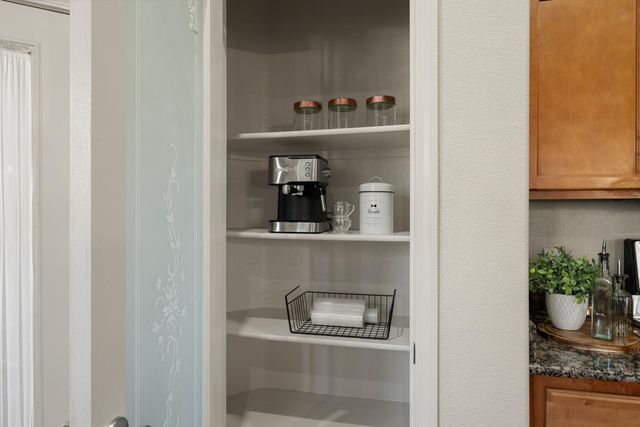 1212 Vessona Cir, Folsom, CA 95630