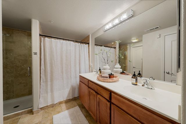 1212 Vessona Cir, Folsom, CA 95630