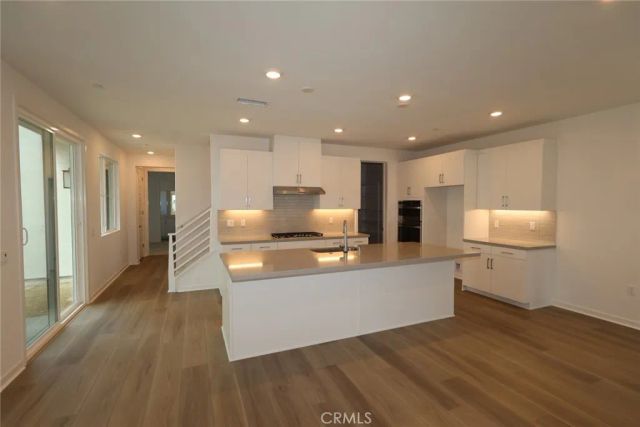 27322 Bear Paw Lane, Valencia, CA 91381