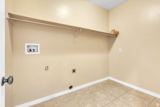 6 W PARK DR, Elk Ridge, UT 84651