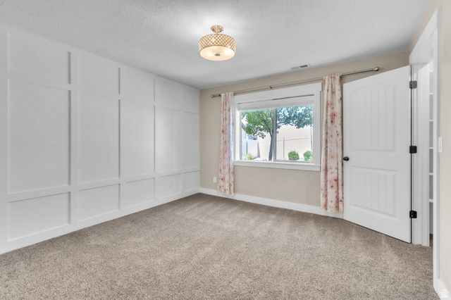 6 W PARK DR, Elk Ridge, UT 84651
