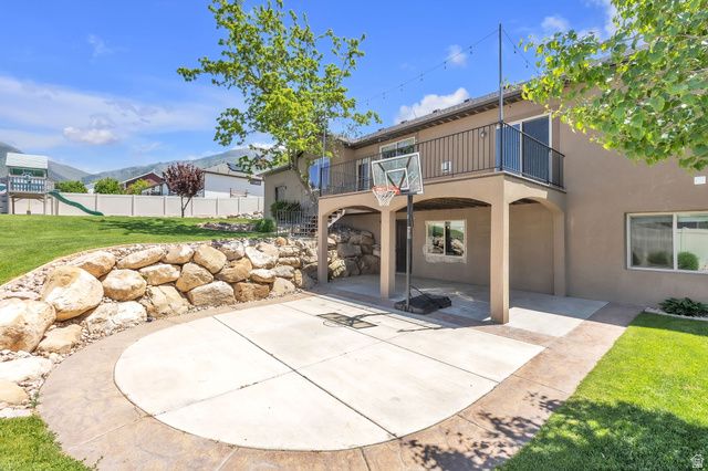 6 W PARK DR, Elk Ridge, UT 84651