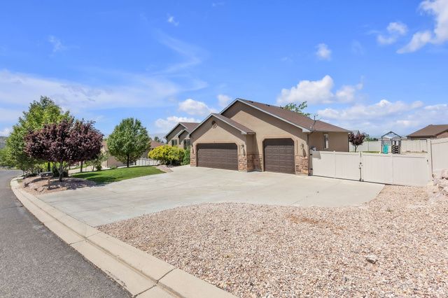 6 W PARK DR, Elk Ridge, UT 84651