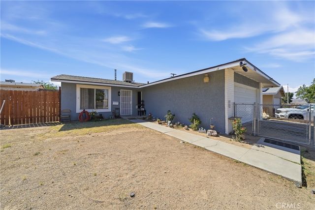 2004 Rushmore, Barstow, CA 92311