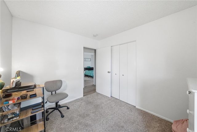 2004 Rushmore, Barstow, CA 92311