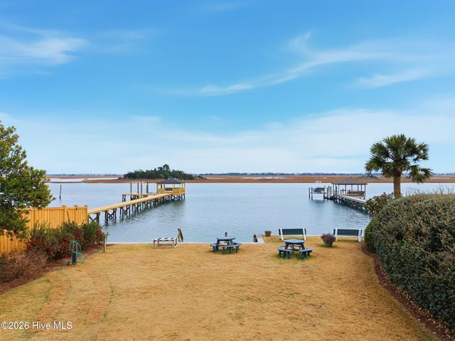 8404 Fazio Drive, Wilmington, NC 28411