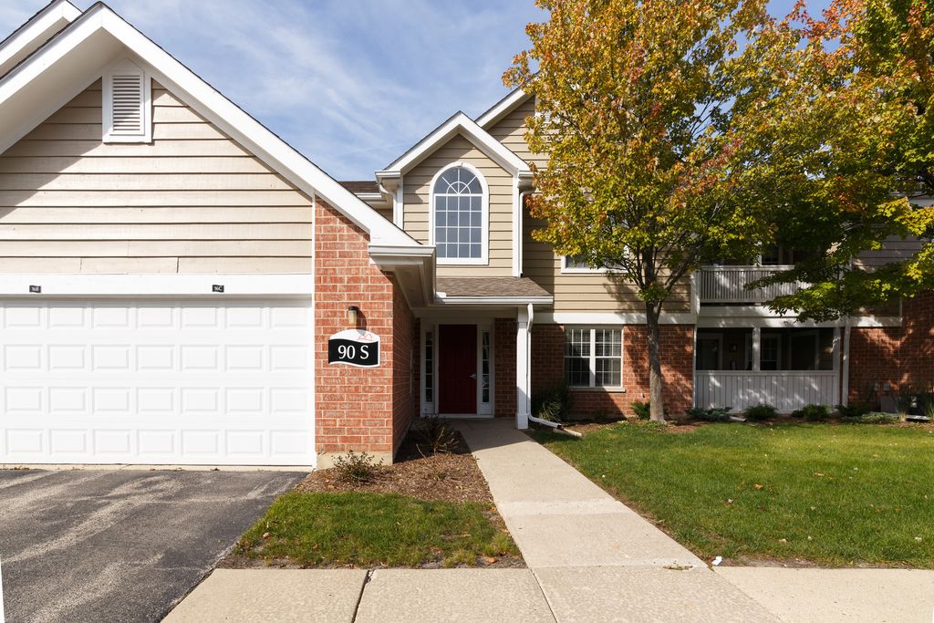 1681 E Green Briar Drive 3835, Schaumburg, IL 60173