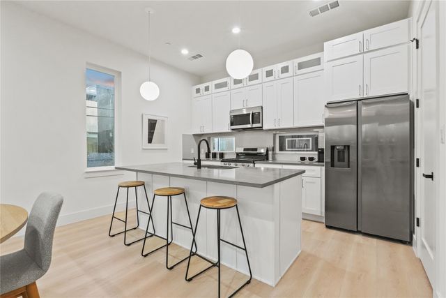 2101 N Prairie Avenue 107, Dallas, TX 75204