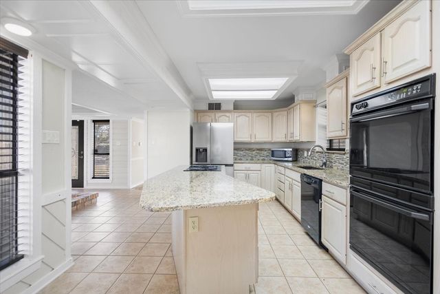 14559 Garden Valley Drive, Lindale, TX 75771