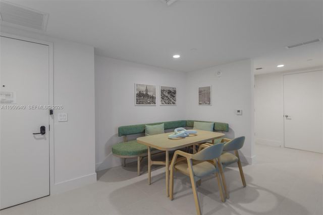 159 NE 6th St 4601, Miami, FL 33132