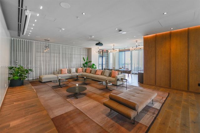 159 NE 6th St 4601, Miami, FL 33132