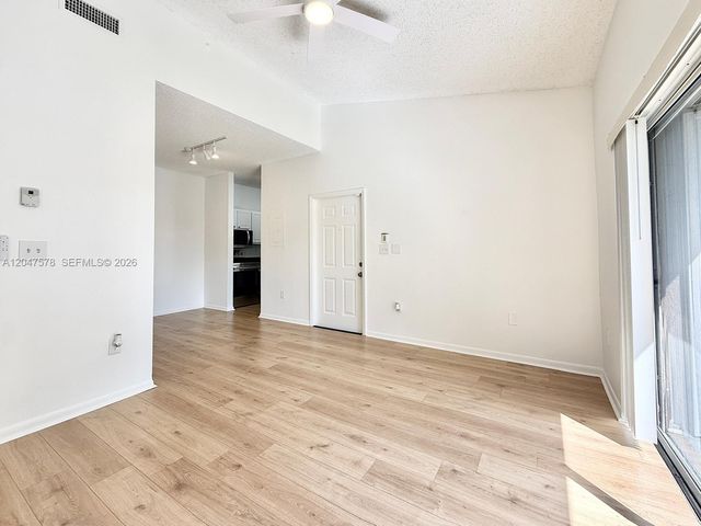 2151 NW 96th Ter 15G, Pembroke Pines, FL 33024