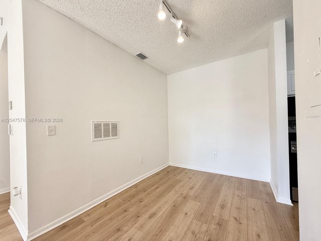 2151 NW 96th Ter 15G, Pembroke Pines, FL 33024