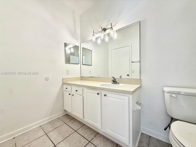 2151 NW 96th Ter 15G, Pembroke Pines, FL 33024