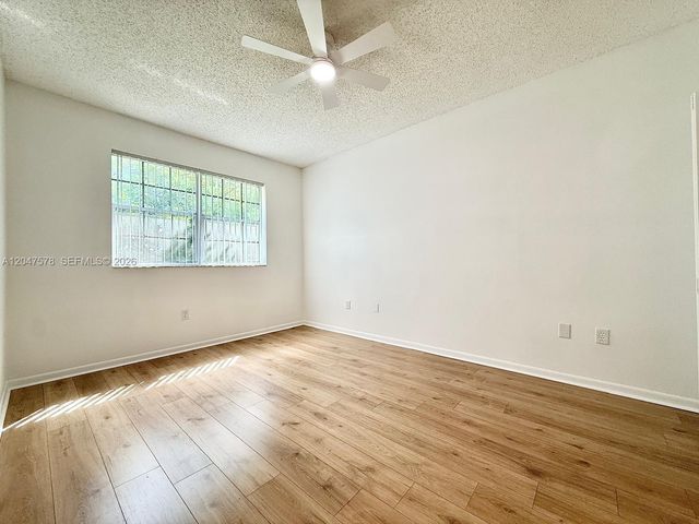 2151 NW 96th Ter 15G, Pembroke Pines, FL 33024