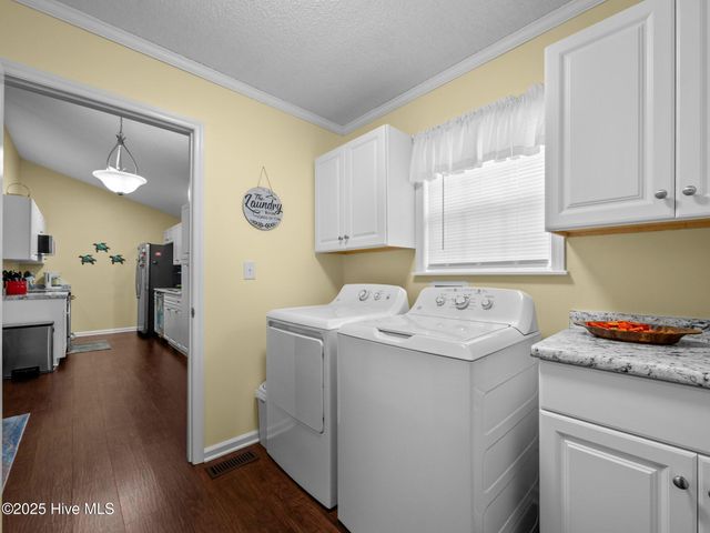 803 Wood Creek Drive, Hubert, NC 28539