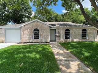 11722 Teaneck Drive, Houston, TX 77089