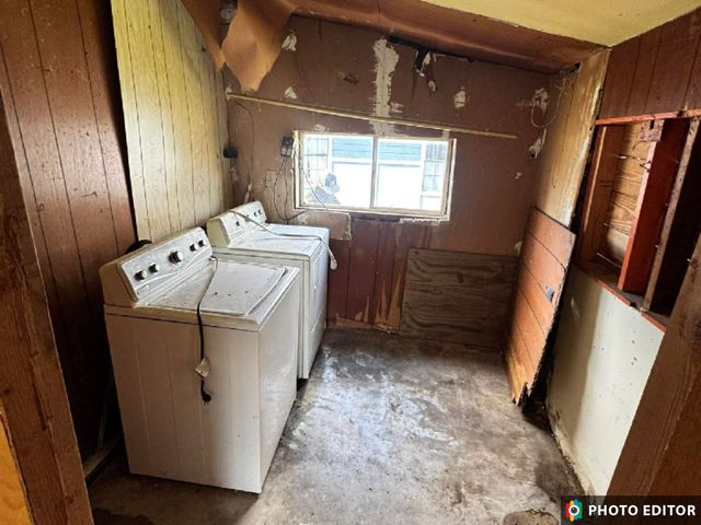 1304 N Wood Street, Cleburne, TX 76033