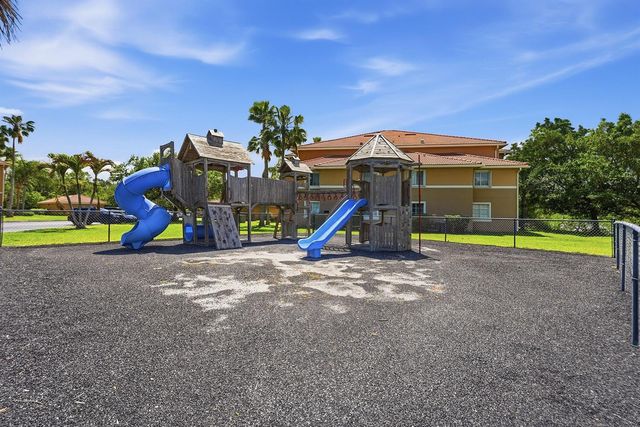 3790 NW Mediterranean Lane 303, Jensen Beach, FL 34957