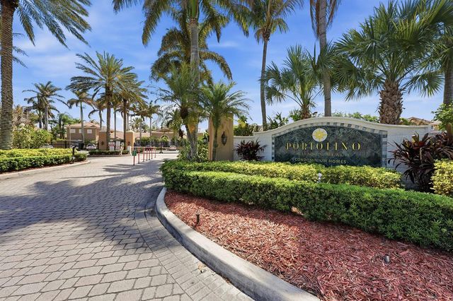 3790 NW Mediterranean Lane 303, Jensen Beach, FL 34957