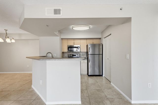 3790 NW Mediterranean Lane 303, Jensen Beach, FL 34957
