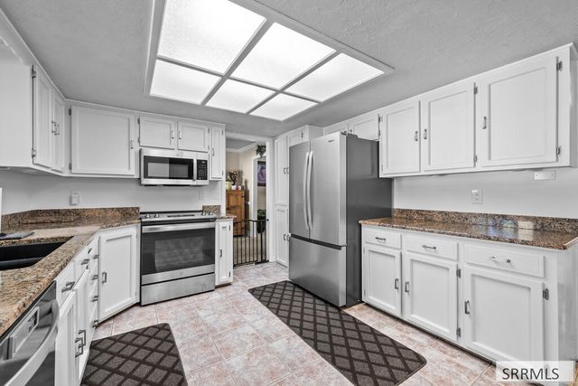 1263 Londonderry Avenue, Idaho Falls, ID 83404