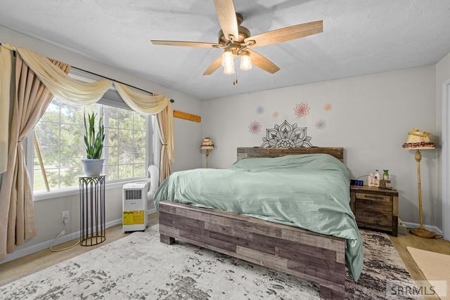 1263 Londonderry Avenue, Idaho Falls, ID 83404