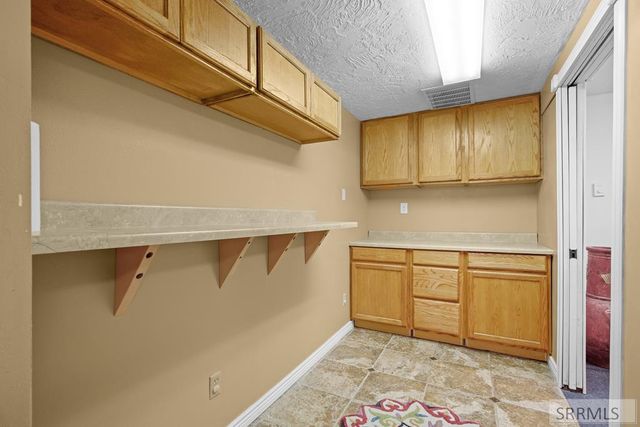 1263 Londonderry Avenue, Idaho Falls, ID 83404