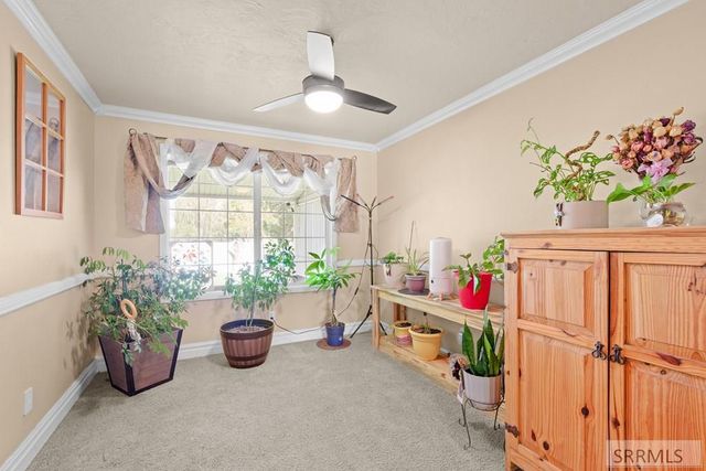 1263 Londonderry Avenue, Idaho Falls, ID 83404