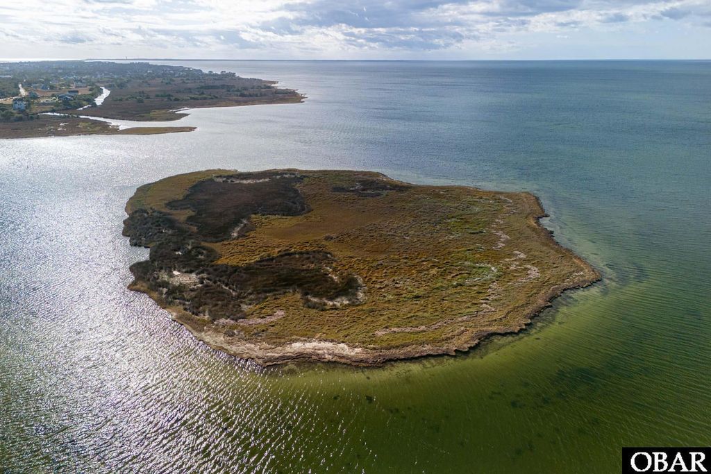 Image 6 of property listing at 0 Island Lotbigisland, Avon, NC 27915