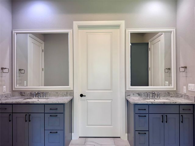 209 Oak Hill DR, Liberty Hill, TX 78642