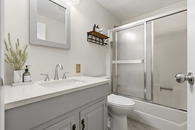 18 N Common Rd, Westminster, MA 01473