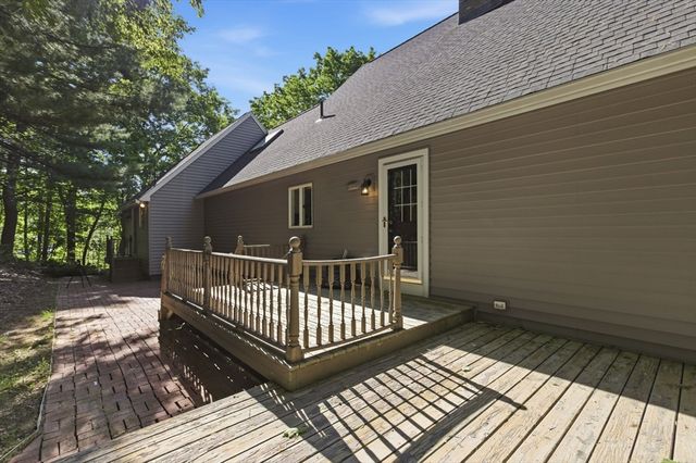 18 N Common Rd, Westminster, MA 01473