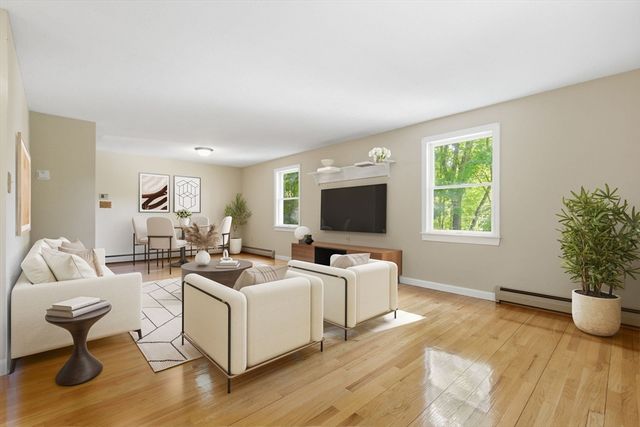 18 N Common Rd, Westminster, MA 01473