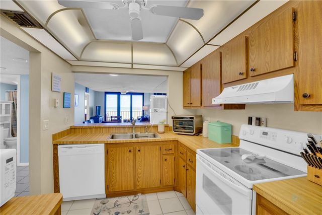 4200 N Highway A1a None 812, Hutchinson Island, FL 34949