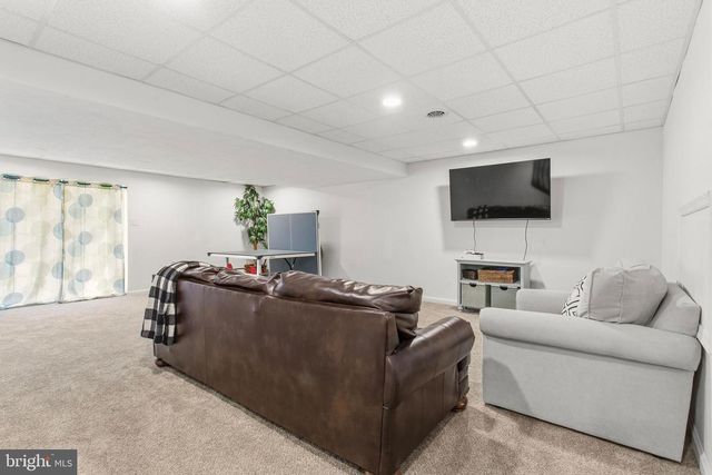 86 HOMESTEAD DR, Hanover, PA 17331