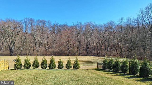 86 HOMESTEAD DR, Hanover, PA 17331