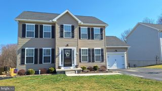 86 HOMESTEAD DR, Hanover, PA 17331