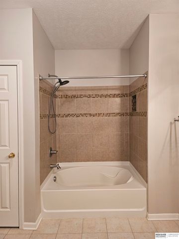 14109 Tregaron Ridge Avenue, Bellevue, NE 68123