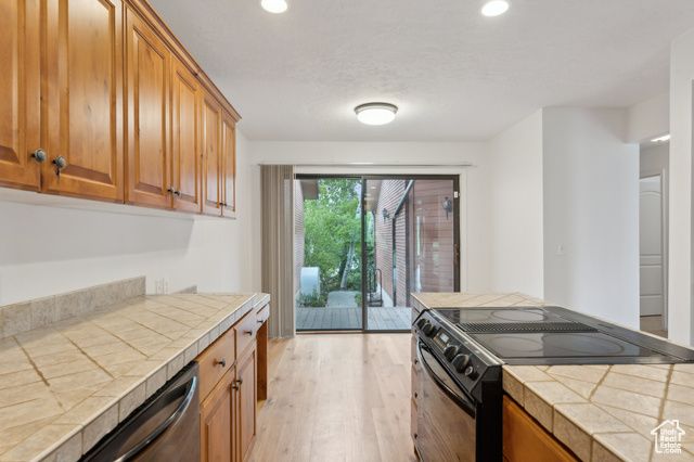 1679 VILLAGE ROUND DR, Park City, UT 84098