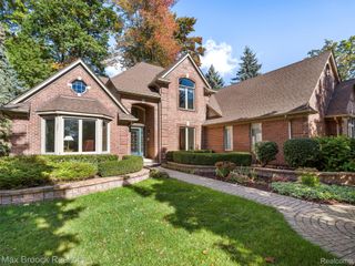 14309 Provim Forest Court, Shelby Charter Township, MI 48315