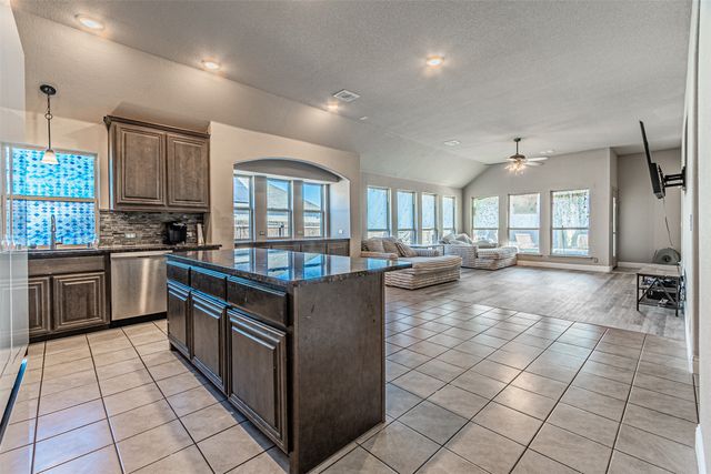 1116 Imperial Eagle Road, Alvarado, TX 76009