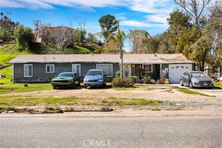 11178 Locust Ave, Bloomington, CA 92316